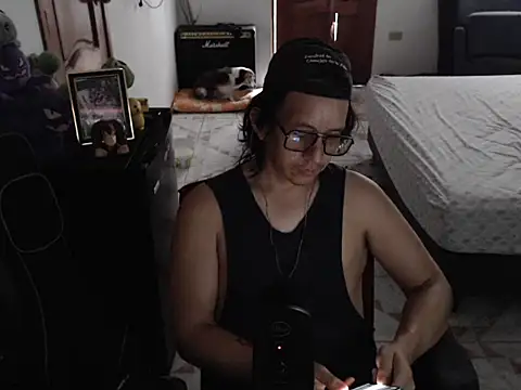 Snapshot of Pit_xxz chatting on July 19, 2026, 4:00 pm Pit xxz online show from July 19, 2026, 4:00 pm