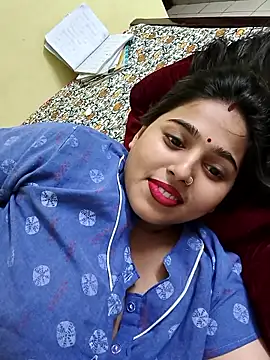 Snapshot of Sweet-Rani chatting on June 7, 2026, 1:37 pm Sweet-Rani online show from June 7, 2026, 1:37 pm