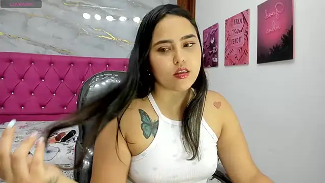 Snapshot of Helen_russo chatting on June 25, 2026, 9:08 pm Helen russo online show from June 25, 2026, 9:08 pm