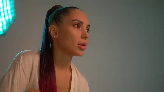 Mila May  online show from September 18, 2025, 6:21 pm