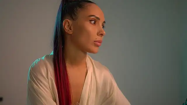 Mila May  online show from September 19, 2025, 10:10 pm