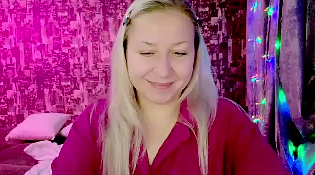sarakatherin online show from December 1, 2024, 8:09 pm
