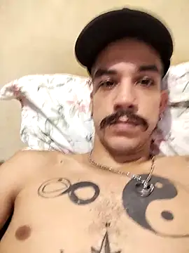 gatobranco001 online show from March 12, 2025, 9:23 am