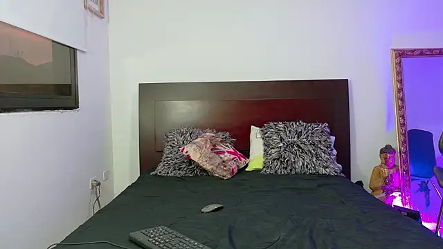 zackmontieel online show from July 27, 2026, 11:12 pm