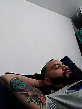 Snapshot of Juandiam chatting on June 15, 2026, 4:53 pm Juandiam online show from June 15, 2026, 4:53 pm
