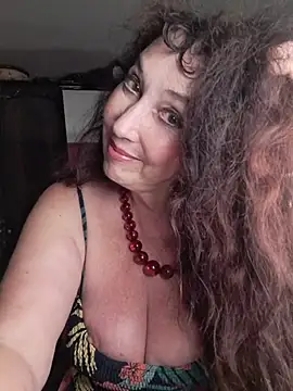Snapshot of GypsyEsmeralda chatting on June 23, 2026, 6:28 pm GypsyEsmeralda online show from June 23, 2026, 6:28 pm