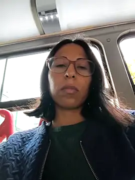 MirandaSingle online show from May 29, 2026, 3:21 pm