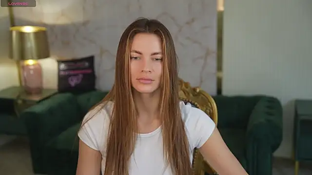 Snapshot of Julia__Star_ chatting on May 26, 2026, 8:10 am Julia Star online show from May 26, 2026, 8:10 am