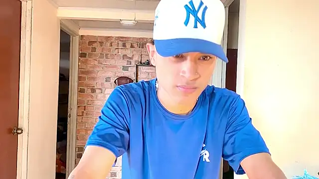 Snapshot of Edward_Milleer chatting on February 3, 2026, 8:03 pm Edward Milleer online show from February 3, 2026, 8:03 pm