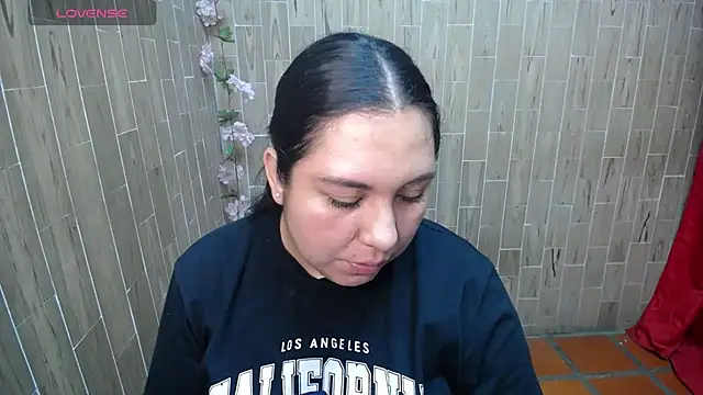 Snapshot of solyeria chatting on July 5, 2026, 6:53 am solyeria online show from July 5, 2026, 6:53 am