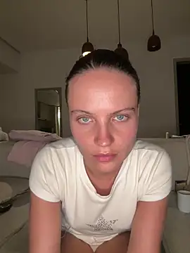 REALMEANXTINA1 online show from June 16, 2026, 12:57 am