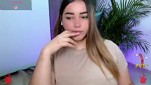 Snapshot of Lucia_star__ chatting on June 28, 2026, 1:22 am Lucia star online show from June 28, 2026, 1:22 am