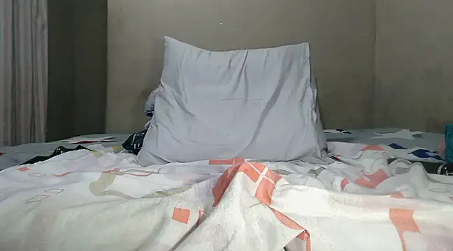 WetwetPussy31 online show from March 5, 2025, 8:00 pm