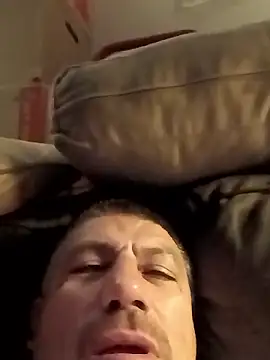 Snapshot of B_DOGG69 chatting on December 2, 2024, 5:59 am B DOGG69 online show from December 2, 2024, 5:59 am
