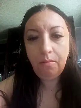 Snapshot of Veronica-Celie chatting on May 7, 2026, 6:08 am Veronica-Celie online show from May 7, 2026, 6:08 am