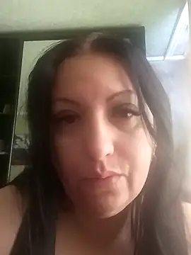 Snapshot of Veronica-Celie chatting on May 31, 2026, 8:10 am Veronica-Celie online show from May 31, 2026, 8:10 am