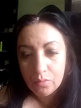 Snapshot of Veronica-Celie chatting on June 14, 2026, 1:24 pm Veronica-Celie online show from June 14, 2026, 1:24 pm