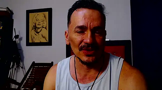 Snapshot of theroomboy chatting on December 10, 2024, 12:28 am theroomboy online show from December 10, 2024, 12:28 am