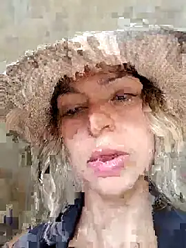 Karolgood3 online show from June 29, 2026, 7:36 pm