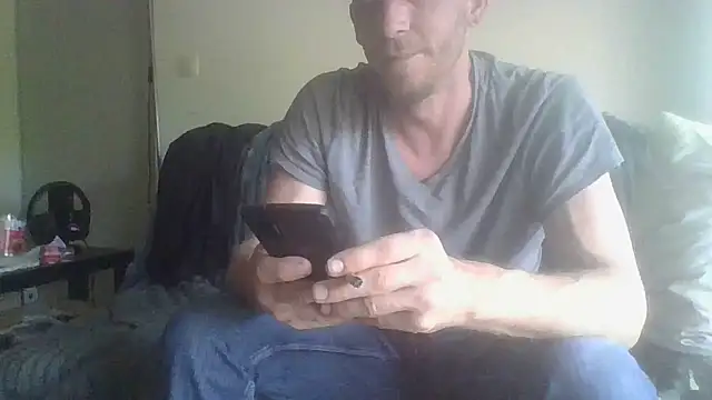 mohican69hot online show from April 19, 2026, 4:06 pm