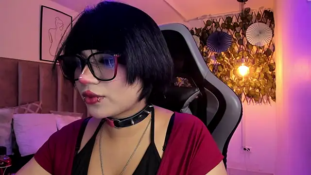 Snapshot of Kitty_Gang chatting on April 28, 2026, 2:27 am Kitty Gang online show from April 28, 2026, 2:27 am