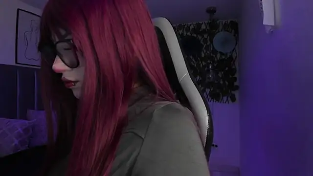 Snapshot of Kitty_Gang chatting on May 27, 2026, 1:46 am Kitty Gang online show from May 27, 2026, 1:46 am