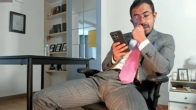 pablo-rincon95 online show from June 3, 2026, 4:34 pm