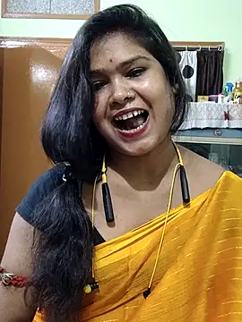 yoursweety09 online show from July 21, 2026, 1:57 pm