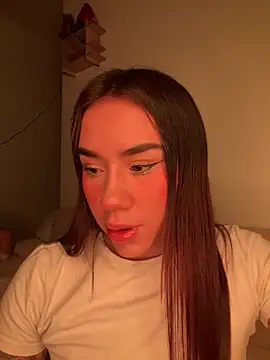Snapshot of Im_Valen_Cute chatting on May 30, 2026, 3:47 am Im Valen Cute online show from May 30, 2026, 3:47 am