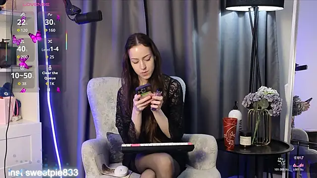 Anal Girl  online show from July 14, 2026, 5:18 pm