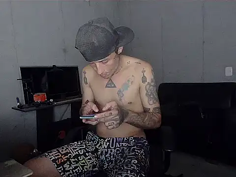 patrik tattoo  online show from April 2, 2026, 5:49 am