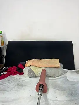 chiquimaturesexy online show from June 13, 2026, 9:13 pm
