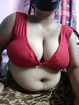Snapshot of BERRY_00 chatting on May 14, 2026, 6:47 pm BERRY 00 online show from May 14, 2026, 6:47 pm
