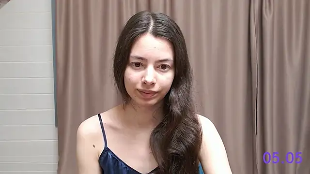 Snapshot of sweet_sweet_angel chatting on May 5, 2026, 9:28 am sweet sweet angel online show from May 5, 2026, 9:28 am