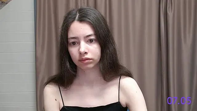 Snapshot of sweet_sweet_angel chatting on May 7, 2026, 9:25 am sweet sweet angel online show from May 7, 2026, 9:25 am