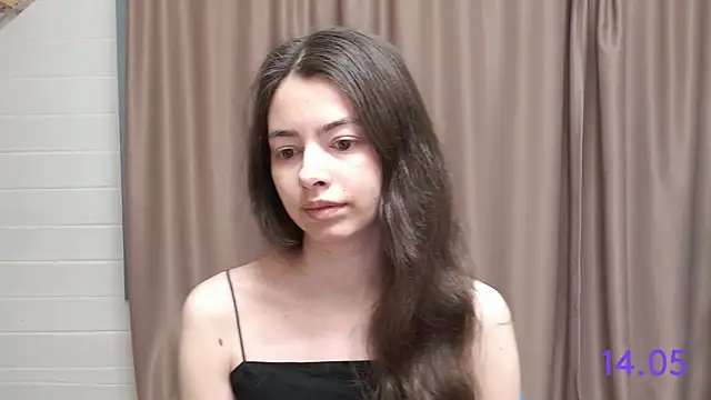 Snapshot of sweet_sweet_angel chatting on May 14, 2026, 10:00 am sweet sweet angel online show from May 14, 2026, 10:00 am