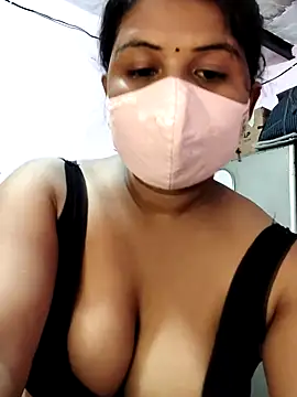 Snapshot of Dr_Chhaya chatting on July 15, 2026, 6:40 am Dr Chhaya online show from July 15, 2026, 6:40 am