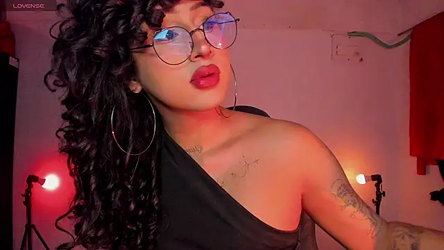 Snapshot of Heka_Prudence chatting on June 30, 2026, 3:29 am Heka Prudence online show from June 30, 2026, 3:29 am