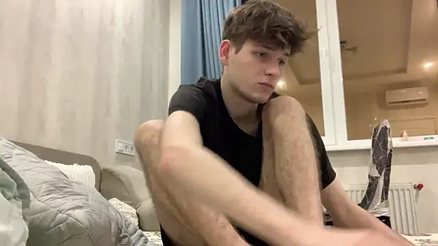 cutie guys online show from December 5, 2024, 6:33 pm