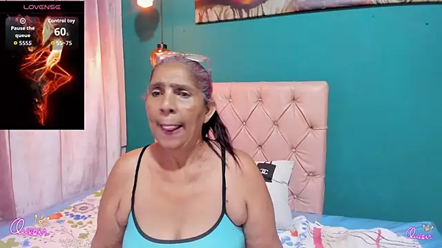 renata milf  online show from May 14, 2026, 12:01 pm