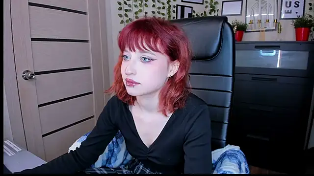Snapshot of ElizaNik_ chatting on April 25, 2026, 10:40 pm ElizaNik online show from April 25, 2026, 10:40 pm