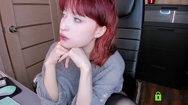 Snapshot of ElizaNik_ chatting on May 15, 2026, 11:12 pm ElizaNik online show from May 15, 2026, 11:12 pm