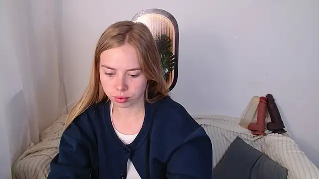 sofiaa here online show from June 10, 2026, 11:57 pm