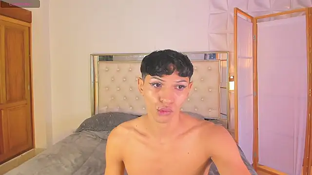 im sebaslopez online show from July 17, 2026, 11:28 am