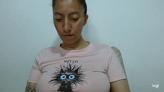 Snapshot of kaybabyhot chatting on June 25, 2026, 7:51 pm kaybabyhot online show from June 25, 2026, 7:51 pm