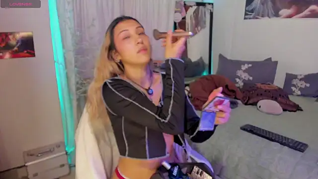 Snapshot of cuteweed420 chatting on May 27, 2026, 11:13 pm cuteweed420 online show from May 27, 2026, 11:13 pm