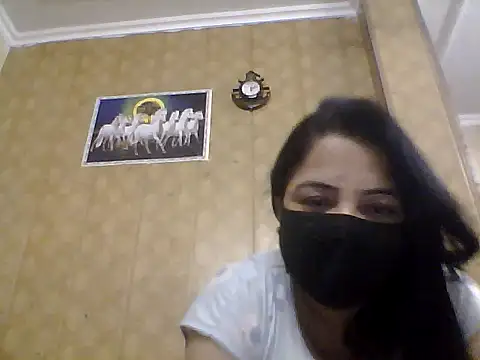 hornycoupleJandS online show from May 1, 2026, 6:23 pm