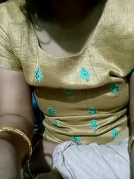 Snapshot of sunita-doll chatting on April 7, 2026, 2:12 am sunita-doll online show from April 7, 2026, 2:12 am