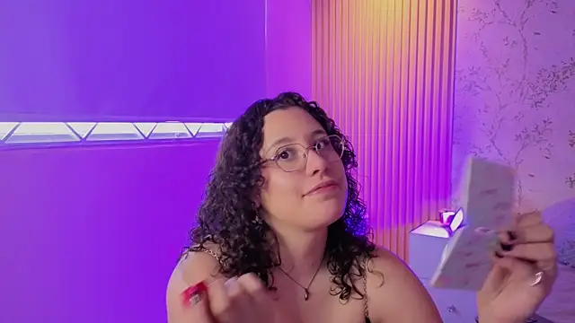 Snapshot of Charlotte__Miller chatting on April 22, 2026, 12:07 pm Charlotte Miller online show from April 22, 2026, 12:07 pm