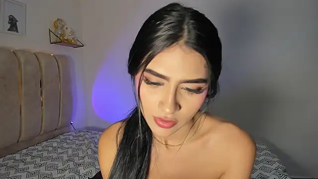 Snapshot of BellaaStorm chatting on July 2, 2026, 3:23 am BellaaStorm online show from July 2, 2026, 3:23 am